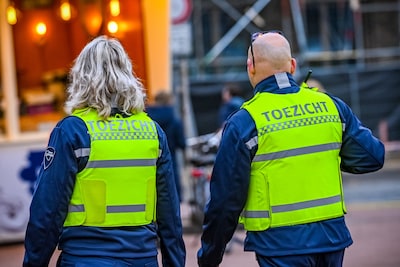 Mook wil verdubbeling aantal toezichthouders: van één naar twee