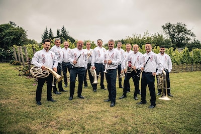 Die 12 Mährischen treden op in Babberich