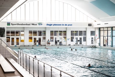 Scheur in waterleiding legt vijftigmeterbad Nijmegen-West plat: zwembad zeker een week dicht