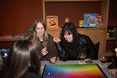 Nieuwe kroeg opent op Stratumseind en lokt uitgaanders met Twister, arcade en dakterras