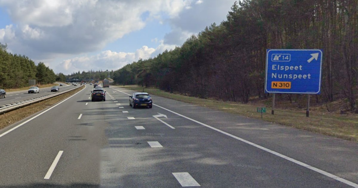 Lange file op A28 door schade aan viaduct bij Nunspeet, een rijstrook dicht