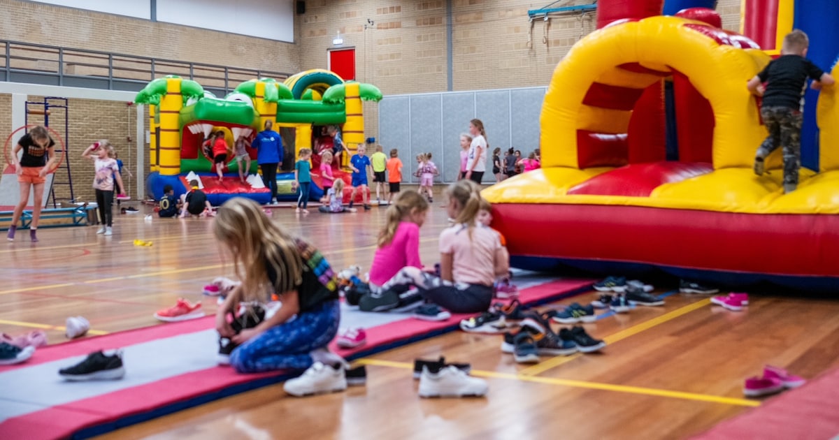 924 vierkante meter speelplezier voor kinderen tijdens Springkussenfestijn in Wierden