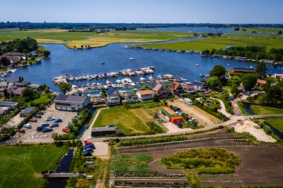 Rechter schiet plan voor drie recreatiewoningen bij Vennemeer niet af, maar eist wel betere uitleg