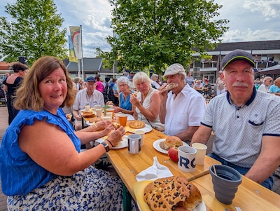 Dorpsontbijt in Molenhoek op Hemelvaartsdag