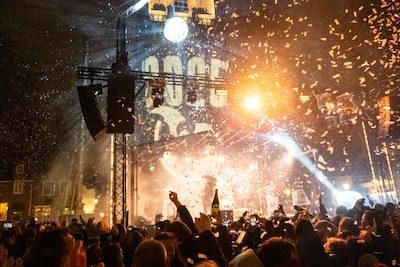 Gezamenlijk aftelmoment met groot liveconcert onder de Onze Lieve Vrouwetoren: ‘Ook als alternatief