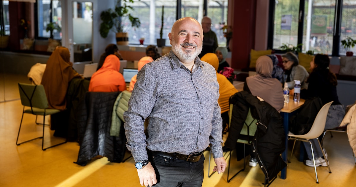 In krappe ruimte toch grootse plannen: Kassem werkt met passie aan een hechter Schollevaar