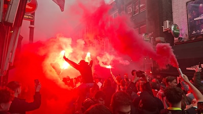 PSV is kampioen! Feest in Eindhoven barst los na doelpuntloos gelijkspel van Feyenoord