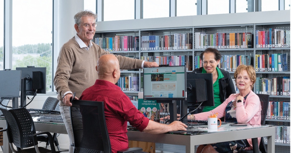 SeniorWeb Mijdrecht helpt met computerproblemen tijdens Computervraagdagen
