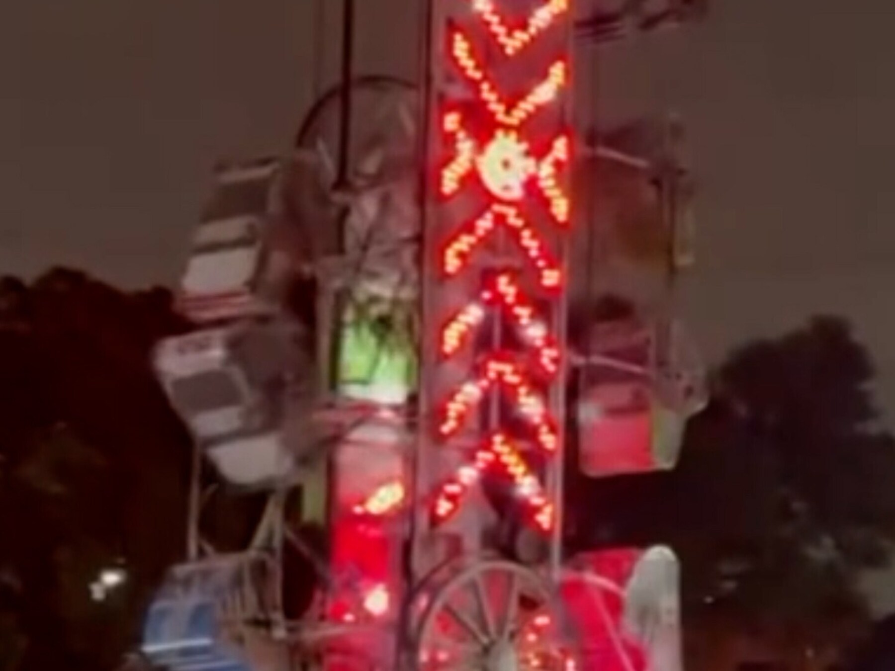 Gondels breken af tijdens ritje van Amerikaanse attractie