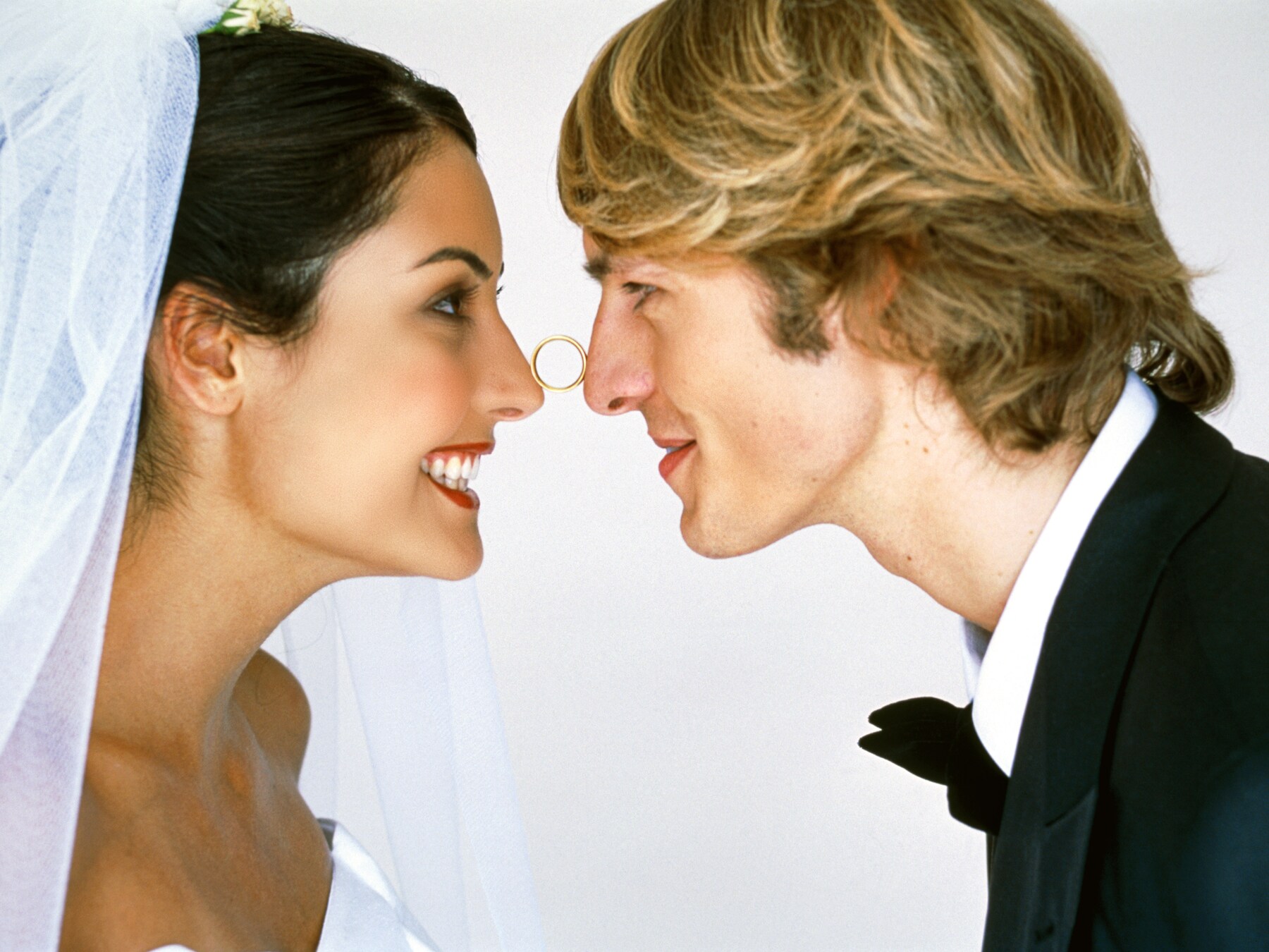 Je beste vriend als trouwambtenaar? Dat kan in Ede, maar is wel duurder