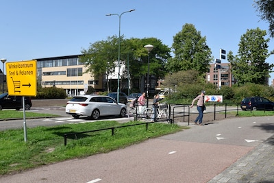 ‘Rare slinger’: lezers over afgesloten oversteek bij de Steinhagenseweg
