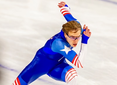 olympische-winterspelen-2026-milaan-cortina-jordan-stolz-training-foto-pim-ras