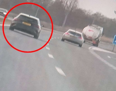 Man (35) wordt door politie aan de kant gezet en moet rijbewijs inleveren (en dat is niet het enige)