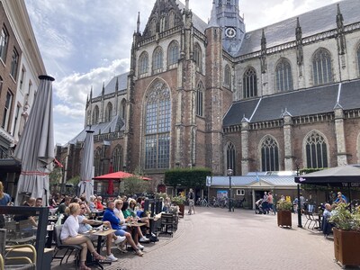 Take the voting guide, enjoy the sun on the terrace, and more news from last week