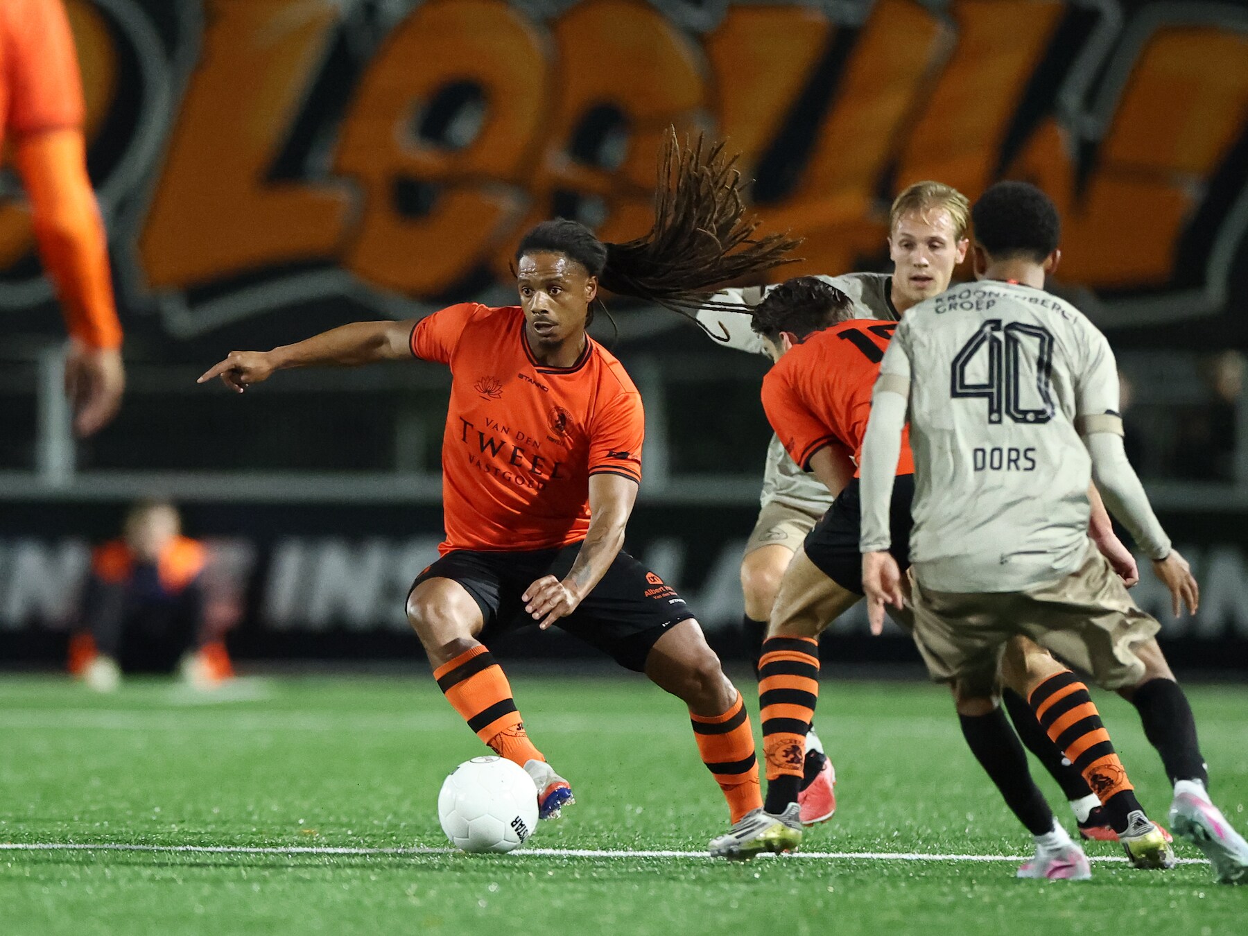 Tyrone Fonville heeft gelijkmaker op zijn schoen, maar bekerstunt Sparta Nijkerk komt er niet: ‘Tjonge, jonge’