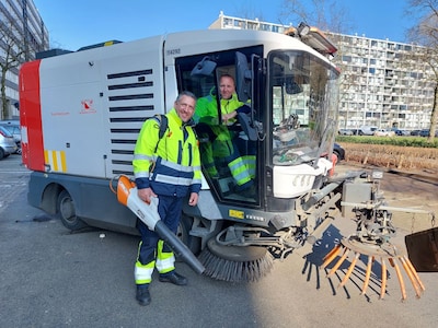 Slimme oplossing voor grote bron van ergernis: veegwagens maken Utrechtse straten efficiënter schoon