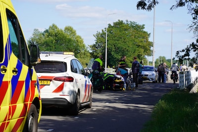 Scooterrijder gewond bij botsing met fietser in Zwolle