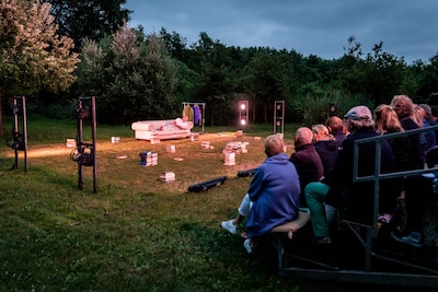 Theater op het Voortje nodigt zussen uit Geldrop en Mierlo uit om te praten over hun rol in het gezi