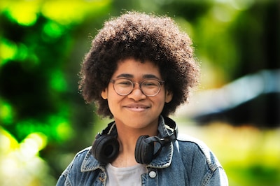 Na moeizame zoektocht heeft Oluchi (16) eindelijk een bijbaan: ‘Ben overweldigd door de reacties’