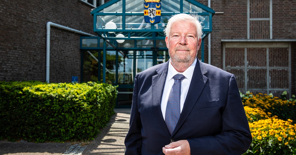 Wethouder Veldhuizen gaat in gesprek over Knarrenhof in Woubrugge