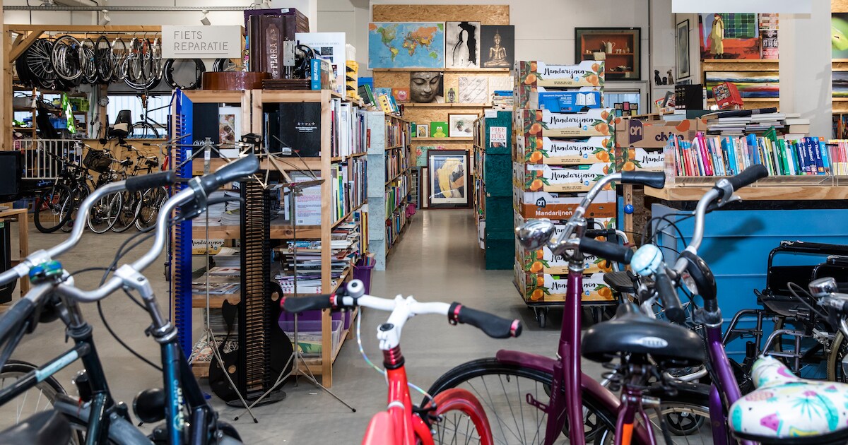 Bustour langs kringloopwinkels tijdens Ronde van RataPlan in Heerhugowaard