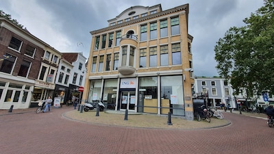 Storten en pinnen: dit komt er in het oude ING-kantoor