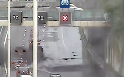 Rechterrijstrook A28 dicht bij Den Dolder door flinke plas water, drukte op meerdere snelwegen