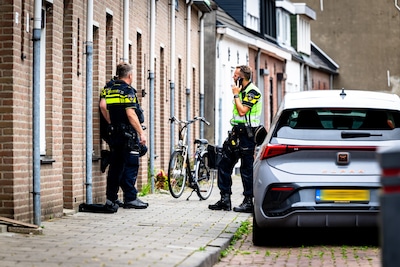 Jarenlange burenruzie in Tilburg escaleert: man (54) jaagt buurman achterna met hakbijl