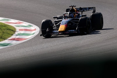 Zo laat racet Max Verstappen, dit is de startopstelling en hoe presteerde hij op Monza?