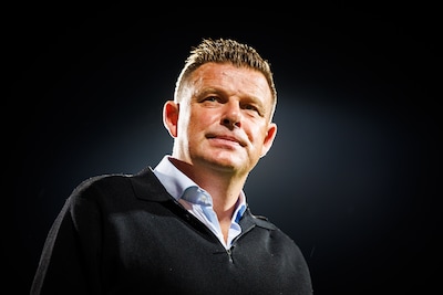 De bom is gebarsten in Tilburg: trainer John Stegeman (50) per direct weg bij Willem II