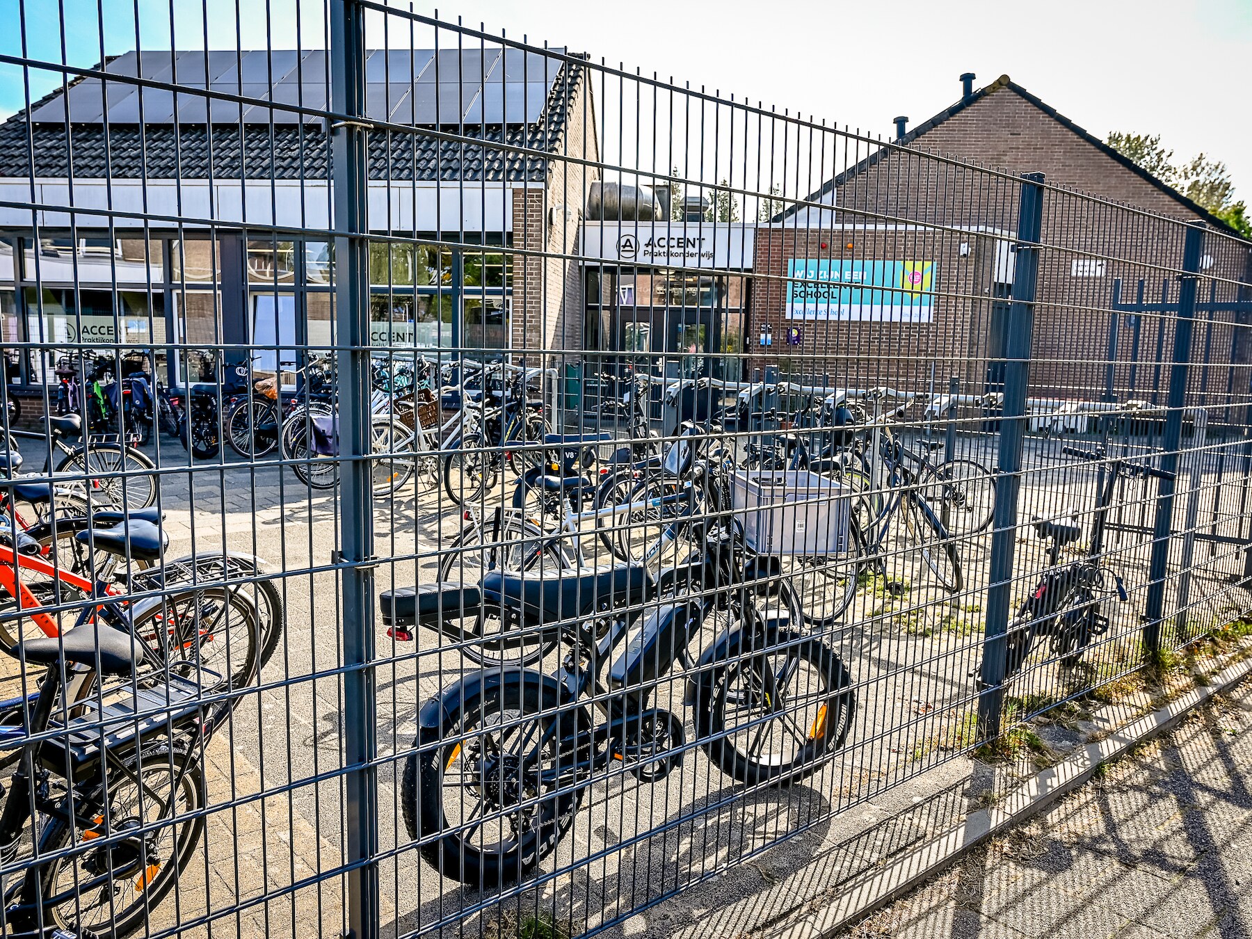 Brute beroving van fatbike in Capelle laat sporen achter op school: ‘Had ons ook kunnen overkomen’ 
