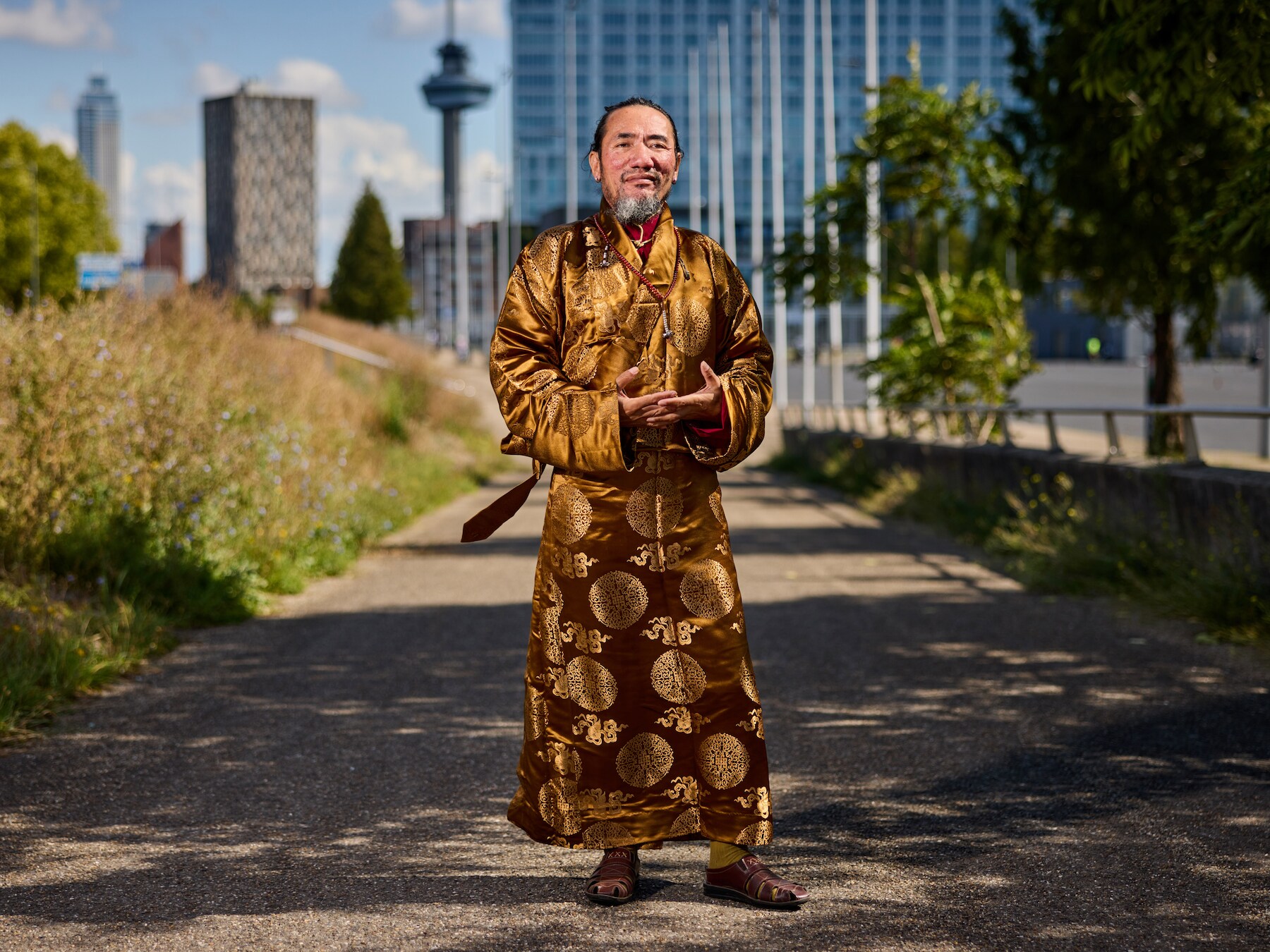 Lama Jigmé trouwde op zijn 52ste: ‘Seks is maar een gevoel, echte liefde is veel dieper’