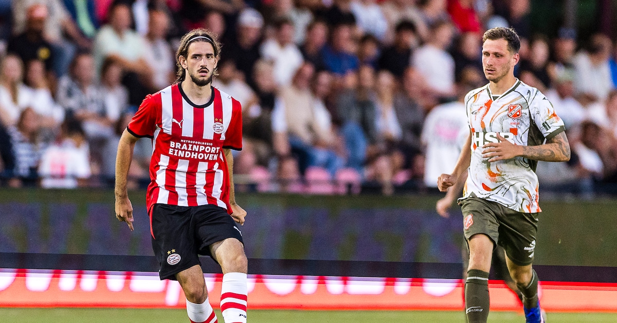 Jong PSV wint door late goals van FC Volendam, Theo Lucius wint met FC Eindhoven