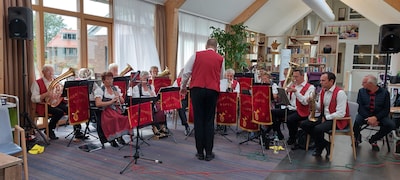 De Lingemuzikanten houden PlayInn met concert in Rhenoy