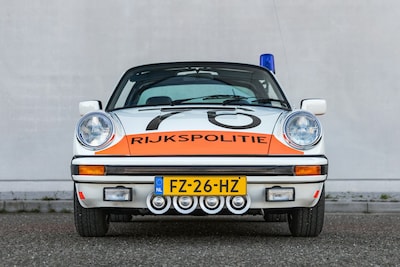 Van jacht op hardrijders naar verzamelobject: Porsche van de Rijkspolitie wacht op een nieuwe eigena