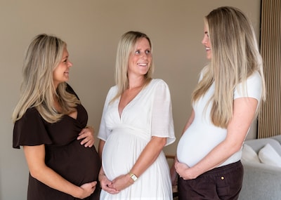 Drie vriendinnen verwachten allemaal op 17 september een baby: ‘Hebben jullie dit soms gepland?’