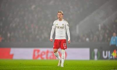 FC Utrecht hengelt Jesper Karlsson binnen: ‘Mooie, nieuwe kans voor me’