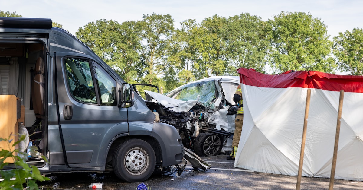 Dodelijk slachtoffer na aanrijding met camper is man (60) uit Lemelerveld