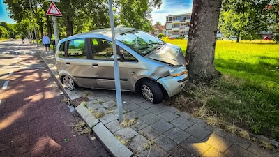 Twee 23-jarige mannen uit Arnhem aangehouden voor bezit softdrugs na eenzijdig ongeval