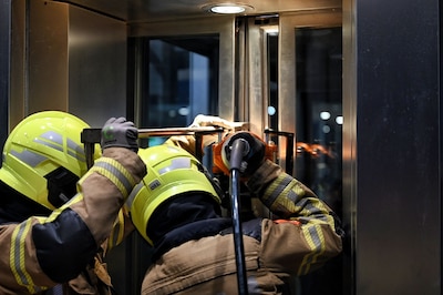 Man zit bijna twee uur vast in lift op station Oisterwijk