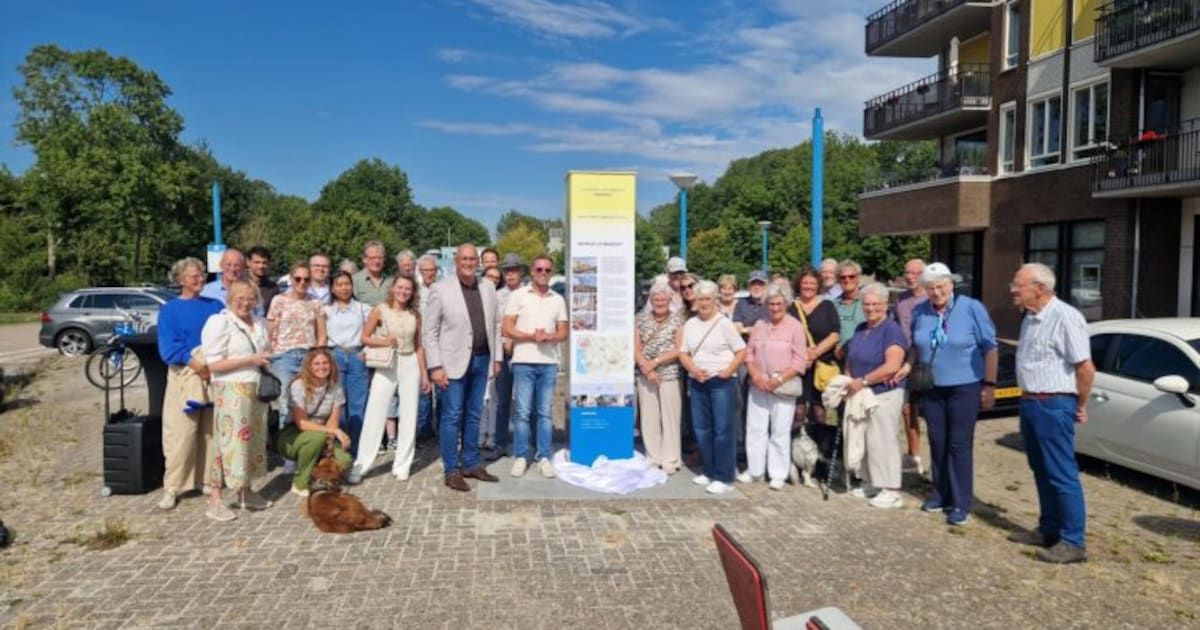 Overstappunt in Bolsward geopend: startplek voor fietsers, wandelaars en vaarders