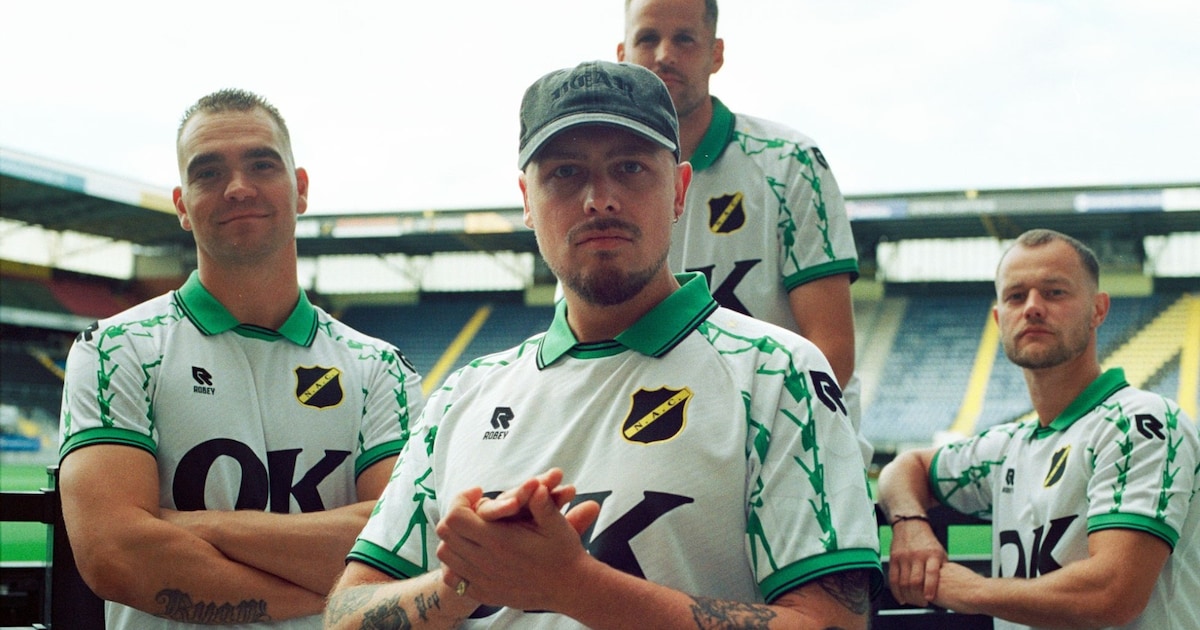 NAC presenteert uitshirt: opnieuw een verwijzing naar 1996 én ‘groene balken’