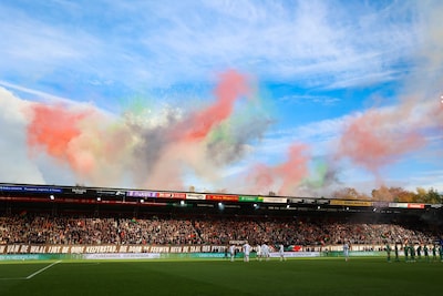 LIVE eredivisie | NEC kan na fantastische sfeeractie zelf nog geen vuurwerk bieden tegen FC Groninge