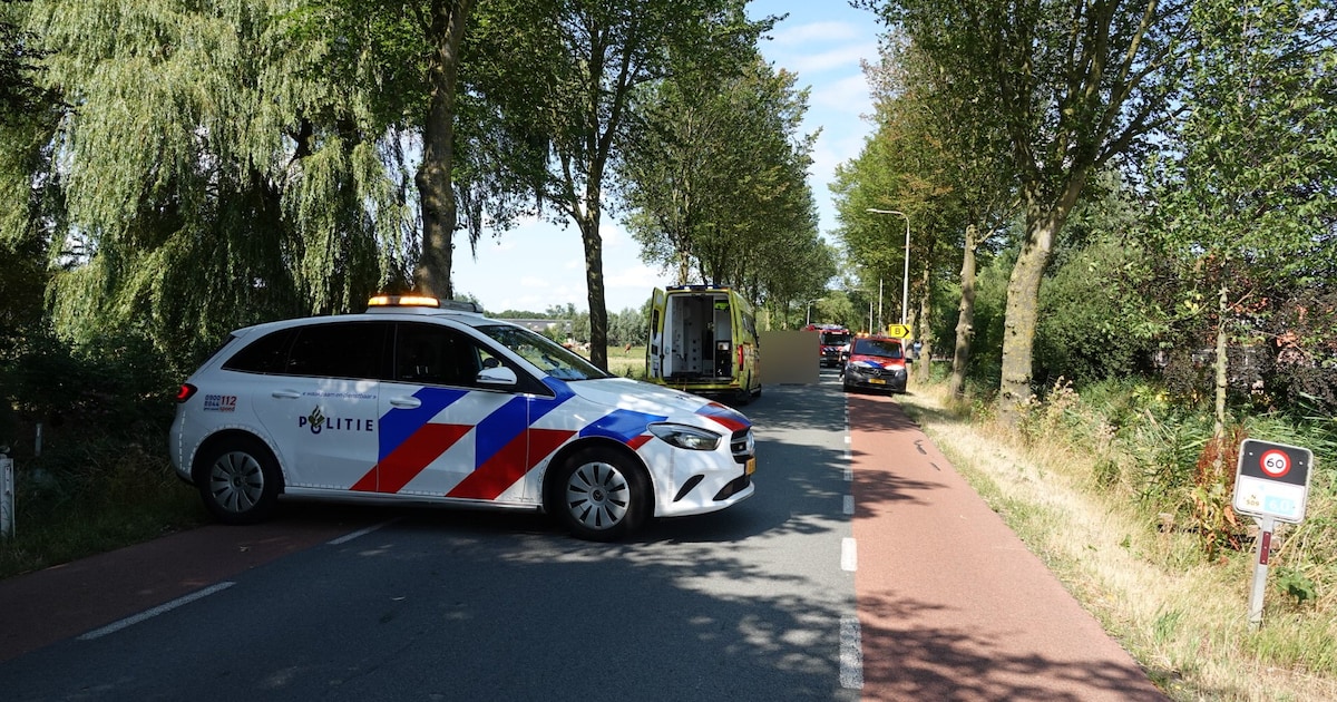 Ongeluk met fatbiker: twee ambulances op Purmerenderweg in Noordbeemster