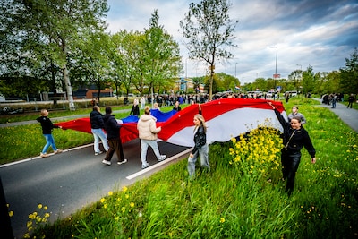 Demonstratie tegen opvang van vluchtelingen in Engelen rustig verlopen, demonstranten weer naar huis
