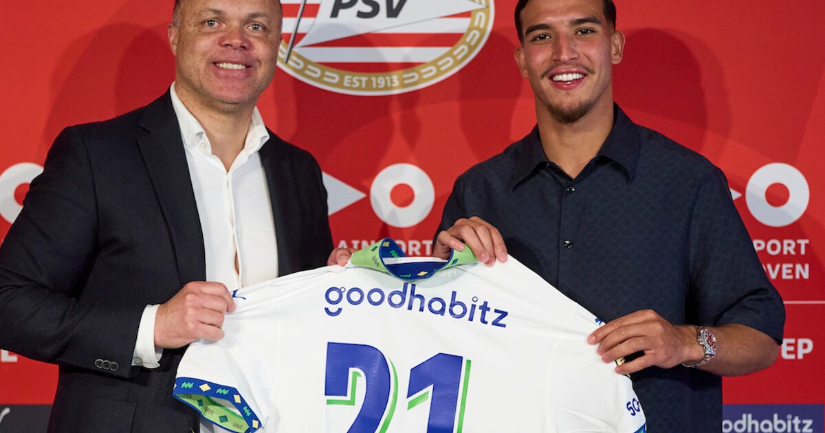 PSV heeft Couhaib Driouech met half jaar vertraging alsnog binnen voor ...