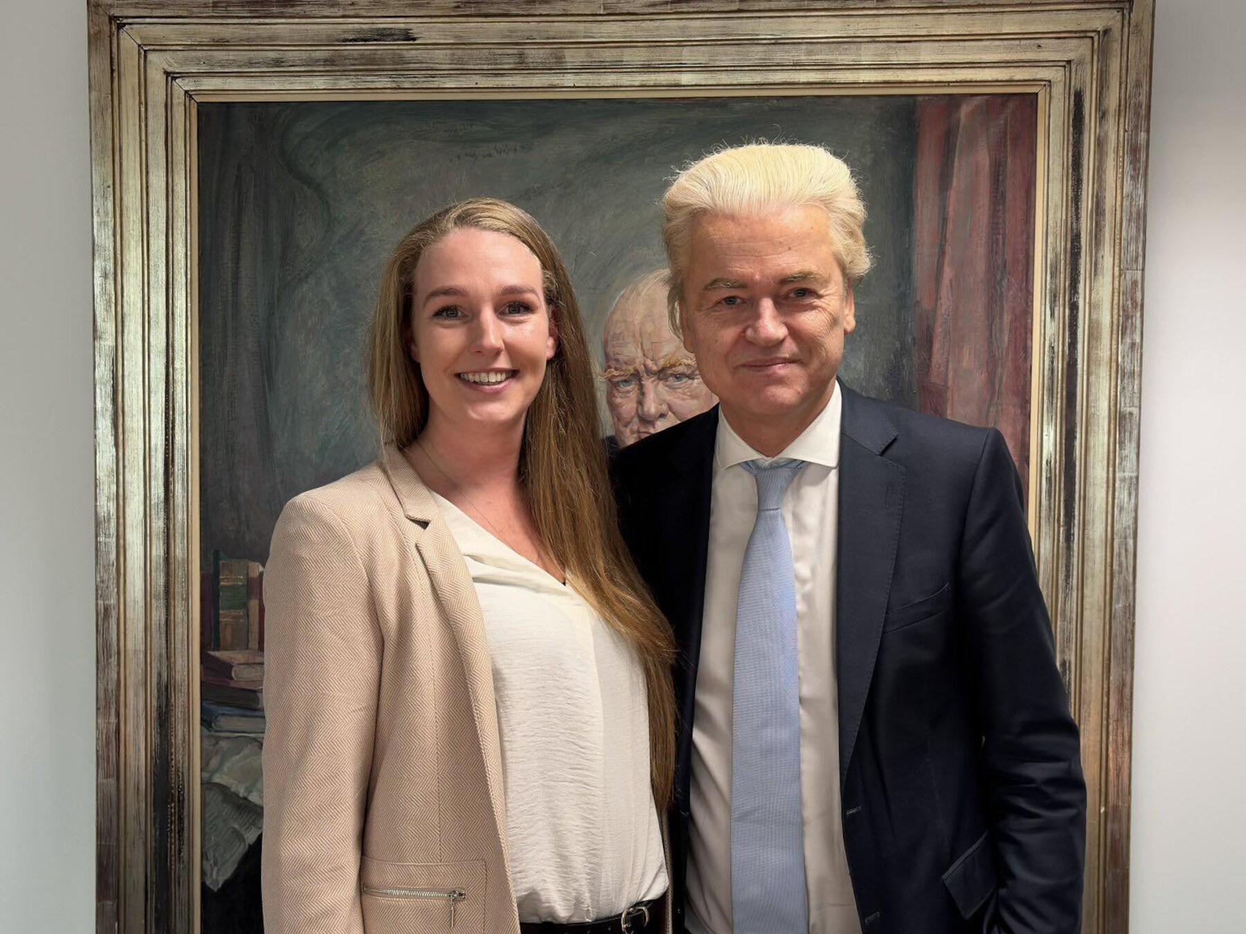 Maxime en Sophie met honderden fans in Sliedrecht: TikTok-sterren ...