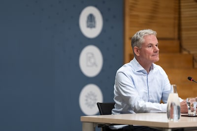 Watch questioning of RIVM modeler: he foresaw ‘catastrophe’, but did the early warning get through?
