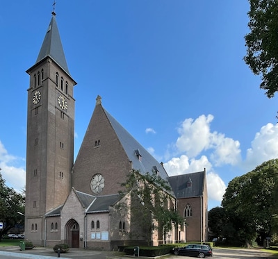 GroenLinks-PvdA opent discussie over toekomst kerk Molenhoek, pastoor reageert verrast: ‘Als iemand 