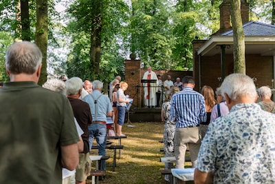 Eeuwenoude Handelse processie wéér geschrapt vanwege warmte: ‘We zoeken een nieuwe vaste datum op de